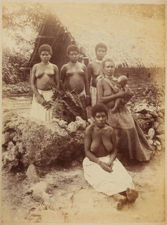 Group of Women at Lo Vava