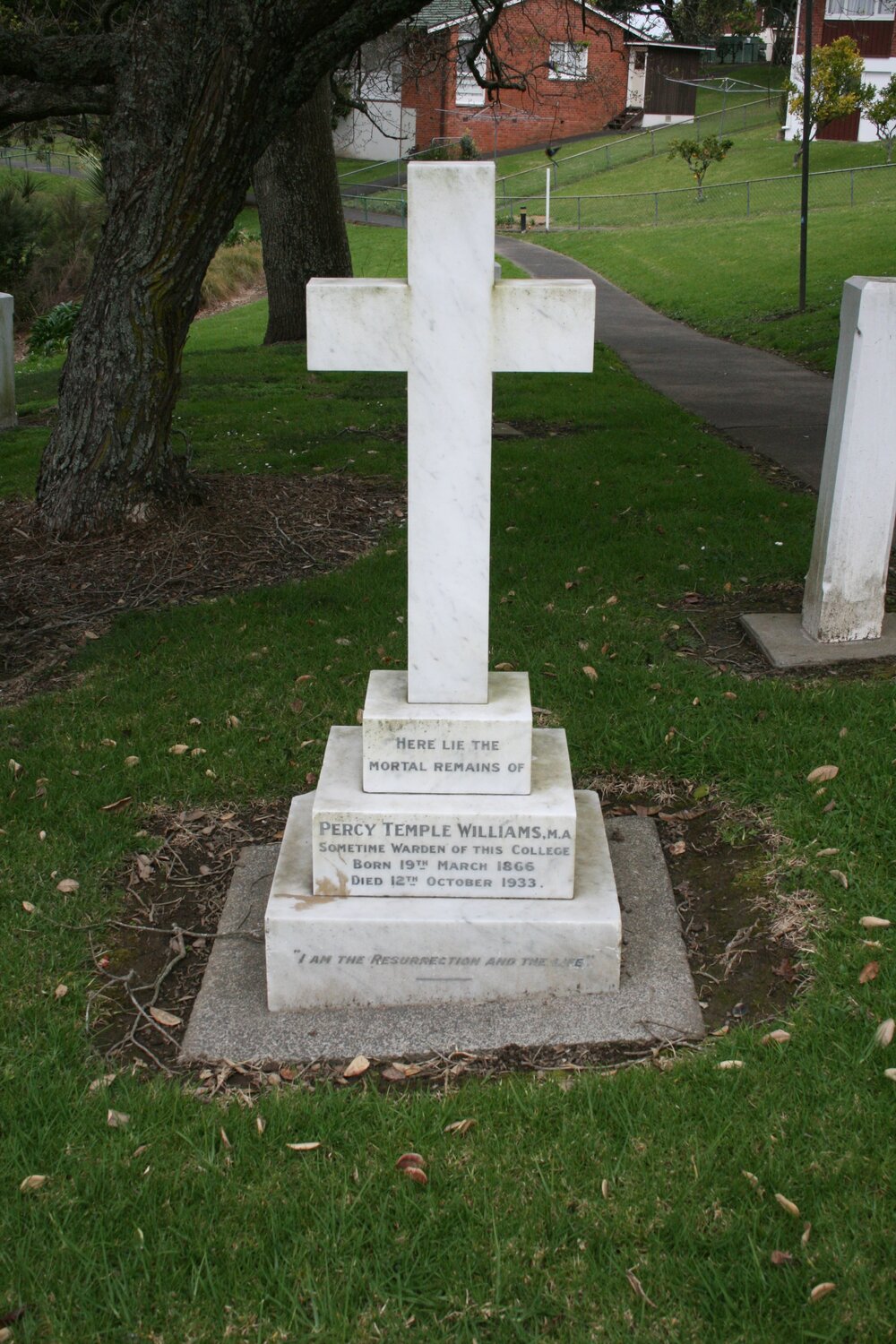 Percy Template Williams Grave