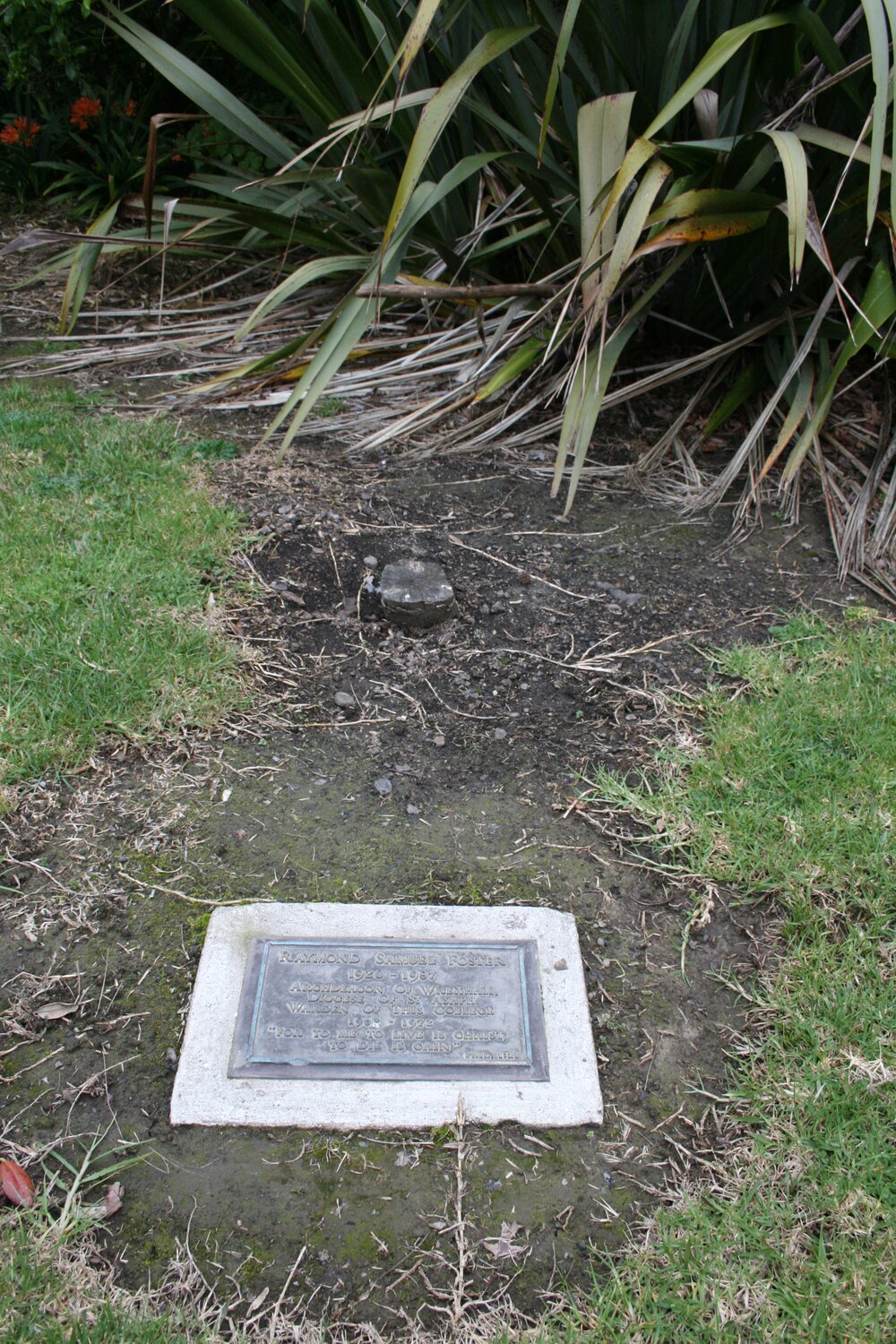 Raymond Samuel Foster Grave