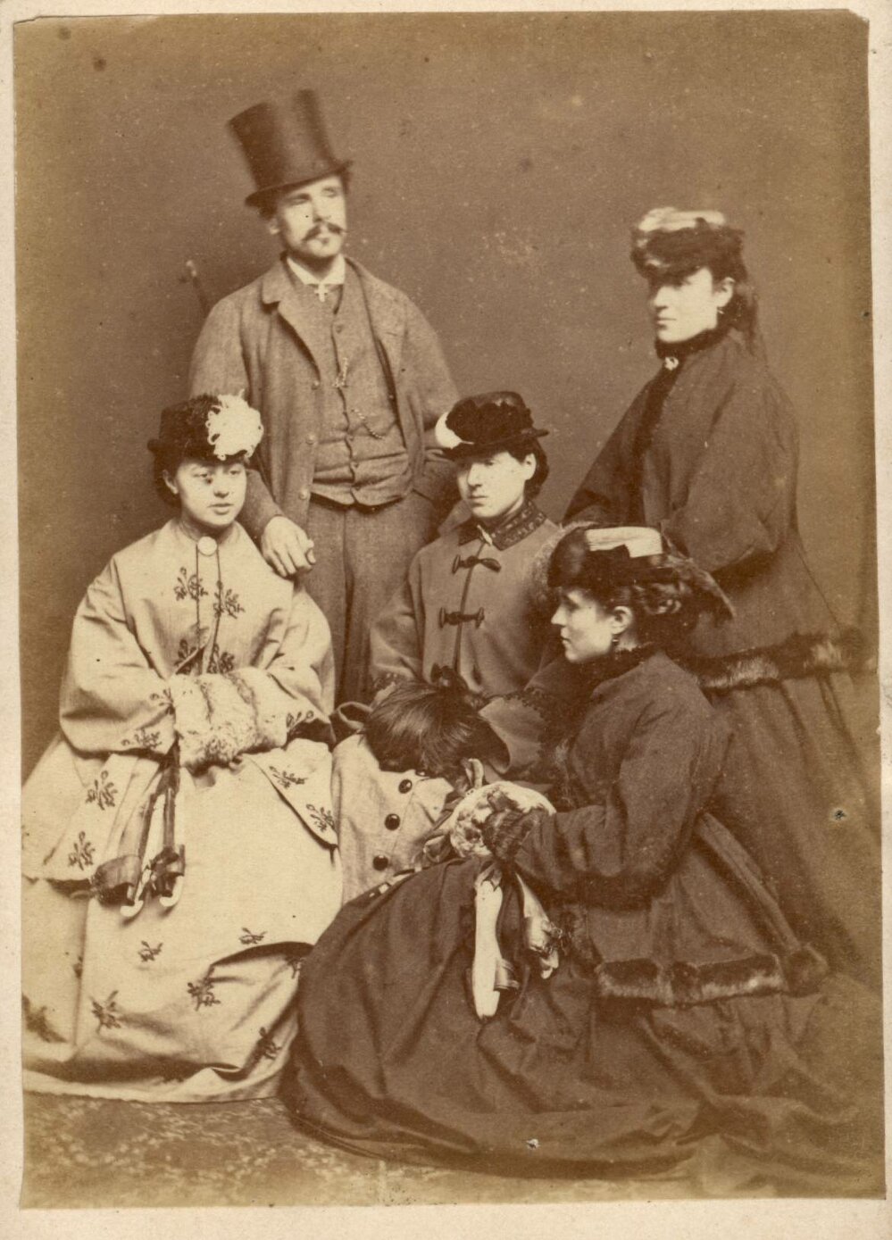 Family group, unknown names