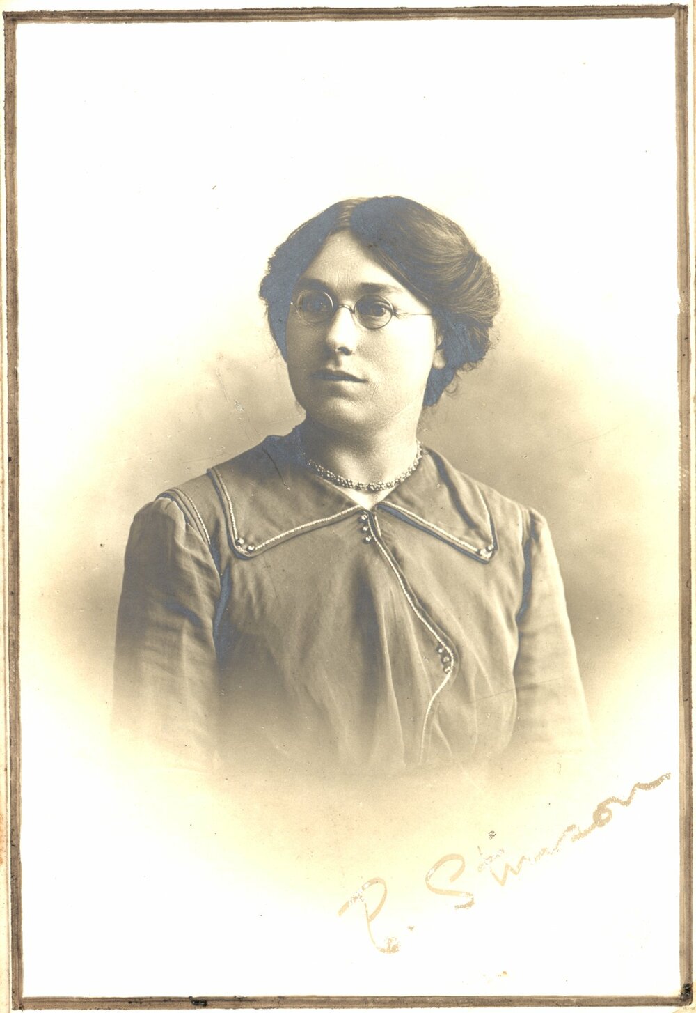 Miss. E. Sintson (Norse)