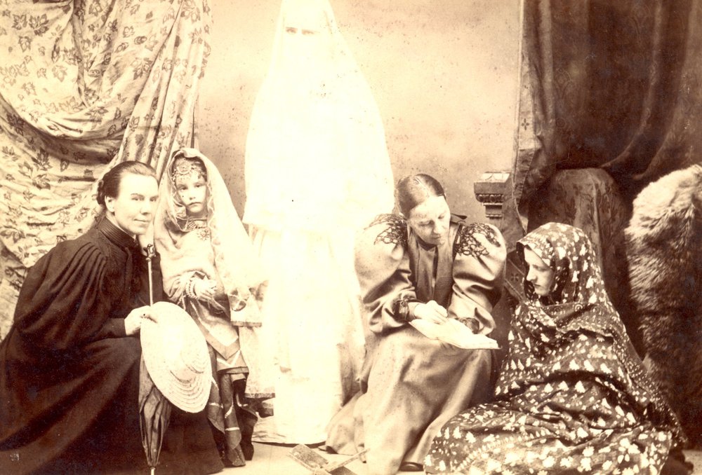 Group portrait, unidentified