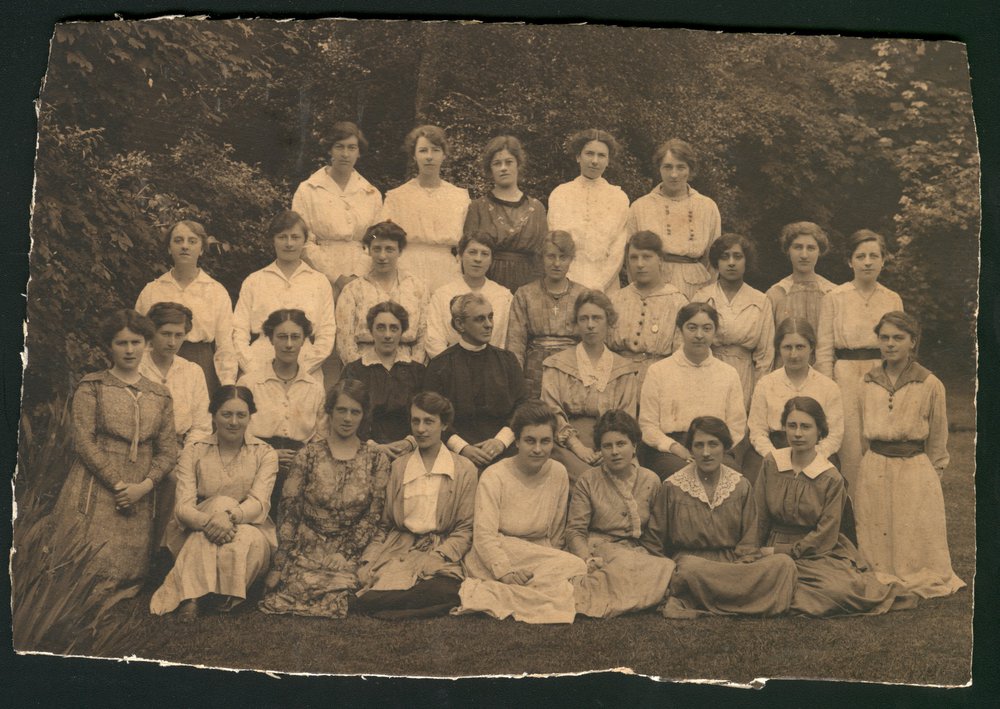 Group portrait, unidentified