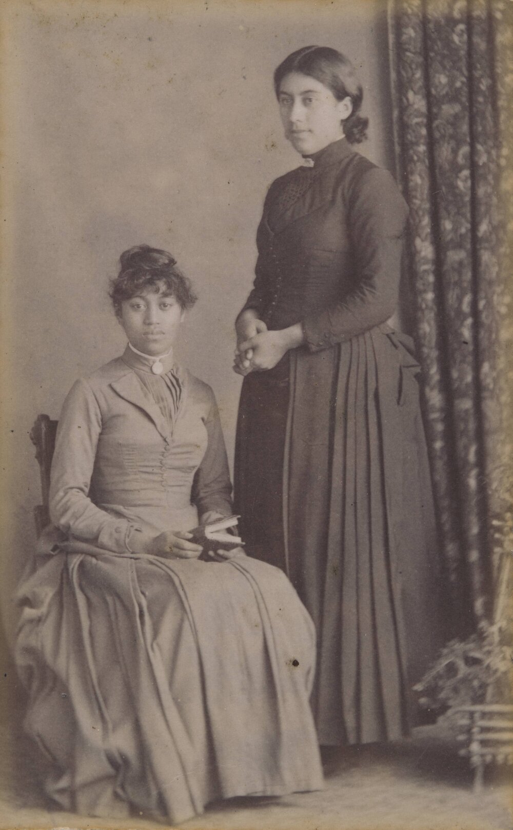 Portrait of Young Māori Women