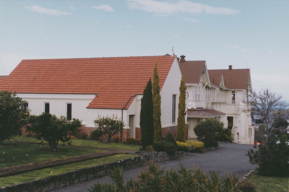 Hukarere School main building