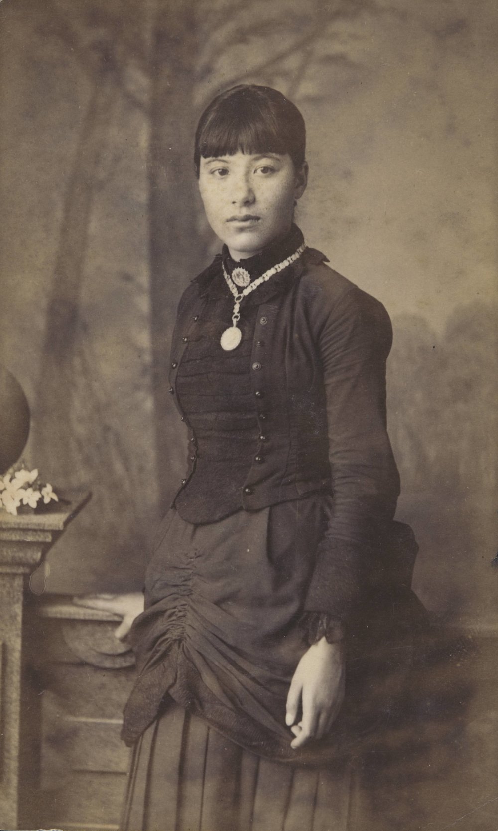 Portrait of a Young Māori Woman