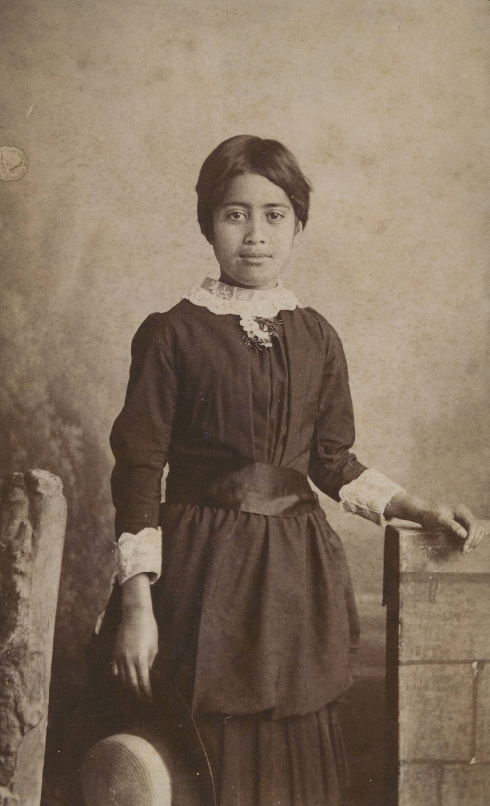 Portraits of young Maori women, probably Hukarere students