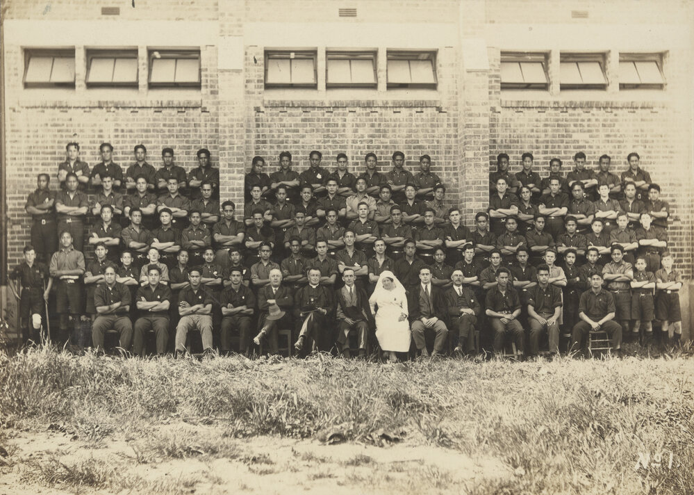 Te Aute College school and staff 1924 
