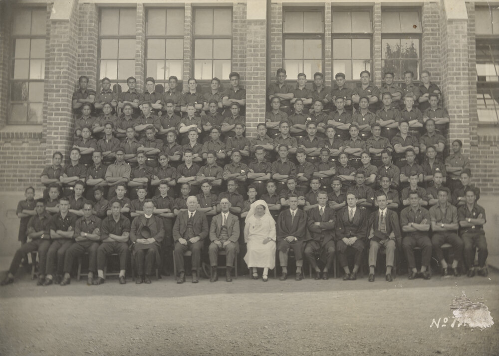 Te Aute College school and staff 1928 