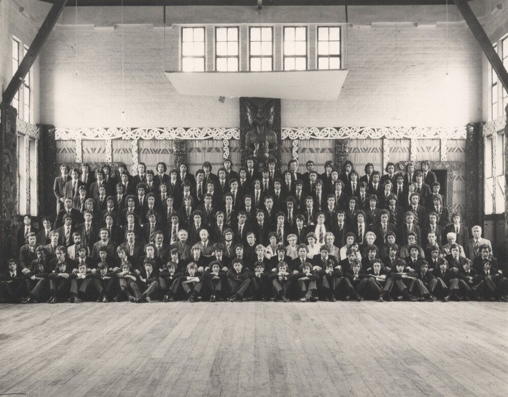 Te Aute College school and staff 1975 ( ? ) 