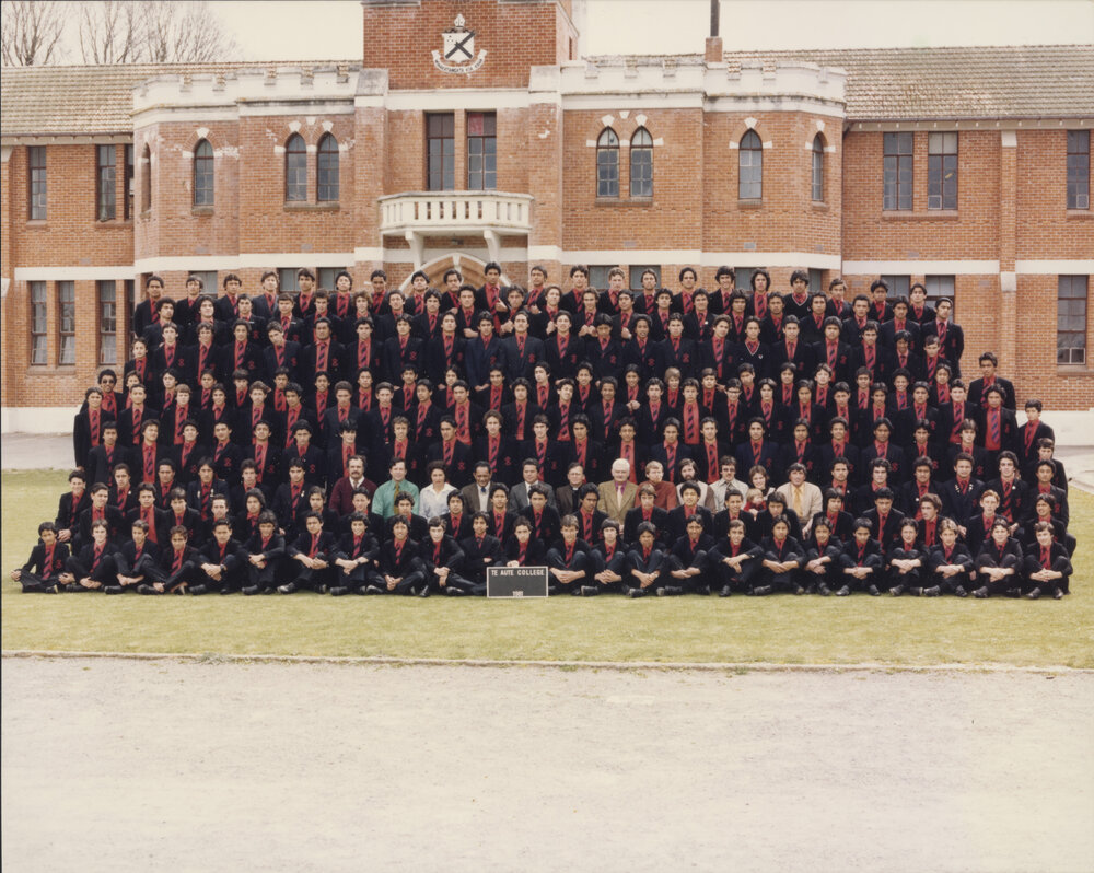 Te Aute College school and staff 1981 