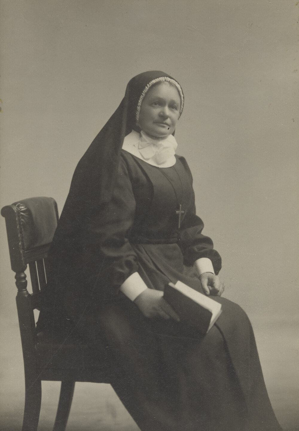 Edith Mellish ( Sister Superior and Foundress of the Community of the Sacred Name, 1893-1922)