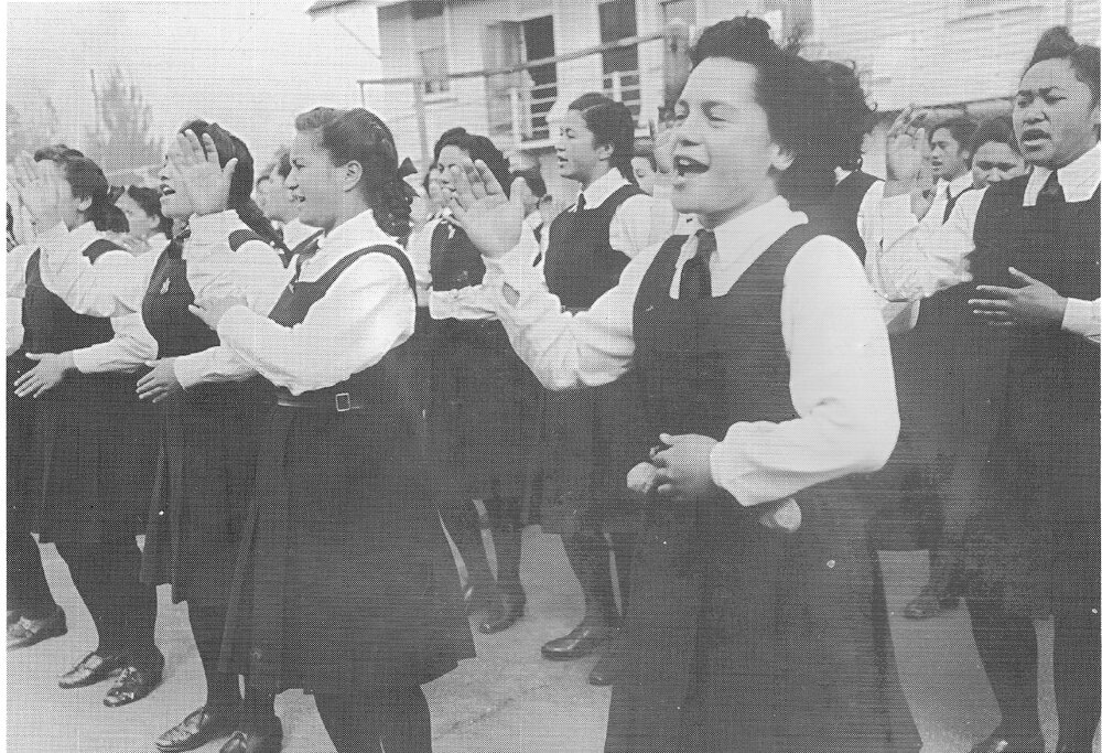 Hukarere School studHukarere Cultural Group in action