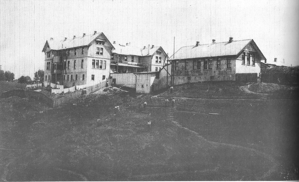 Hukarere School new building on napier Terrace near completion 1912
