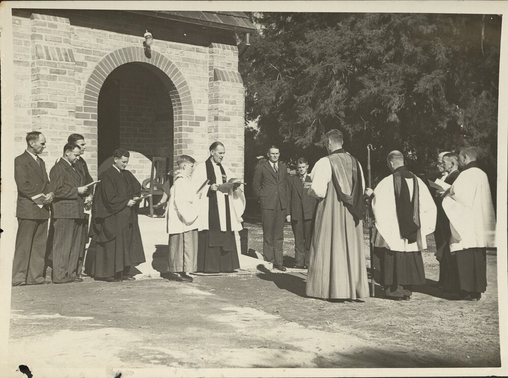 &lsquo;Southwell School chapel &ndash; all Hallows, outdoor service, n.d.'