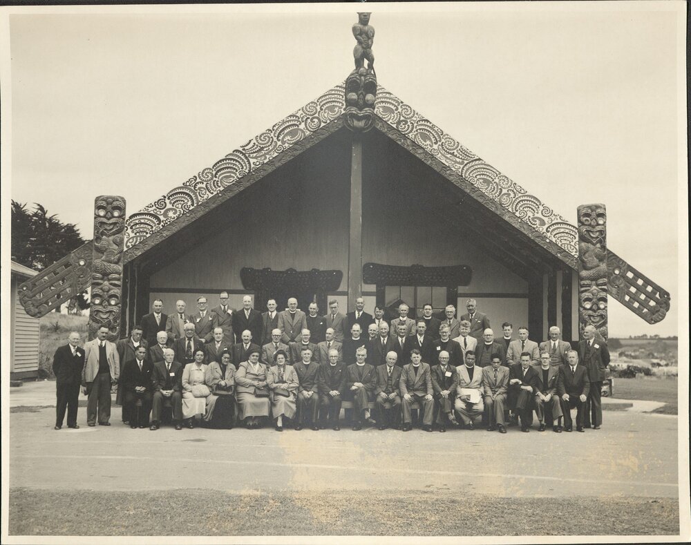 Group photograph, outside marae, [P. Clifford Allen Studios, Inglewood]