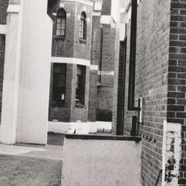Te Aute College view between 2 buildings