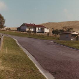 Te Aute College road, hill, houses