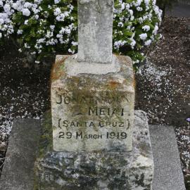Jonathan Meiai Grave