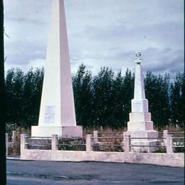 Te Rauparaha memorial