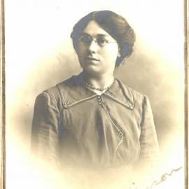 Miss. E. Sintson (Norse)