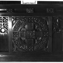 The altar in St John's College chapel 