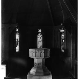 Baaptismal font,St John's College Chapel