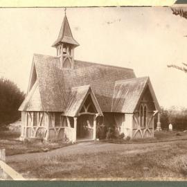 St John's College chapel and graveyard 
