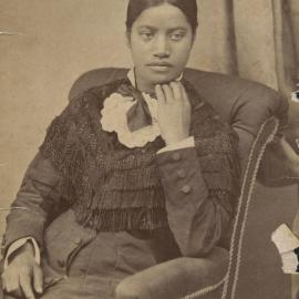 Portrait of a Young Māori Woman