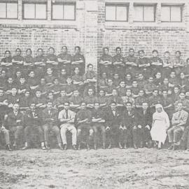 Te Aute College school and staff 1922  