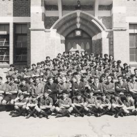 Te Aute College school and staff circa 1970