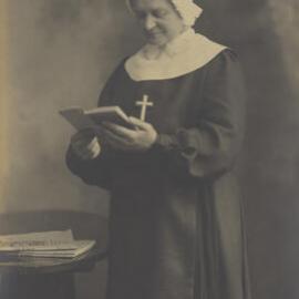 Edith Mellish ( Sister Superior and Foundress of the Community of the Sacred Name, 1893-1922)