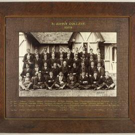 St John's College Photo 1929