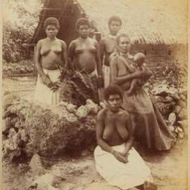 Group of Women at Lo Vava